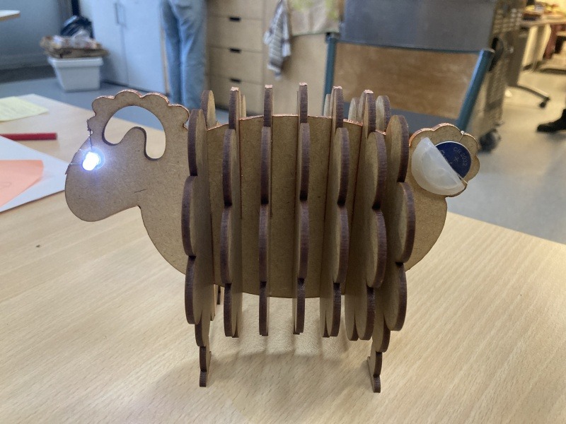 Electro Animaux 800px-Mouton 3.jpg