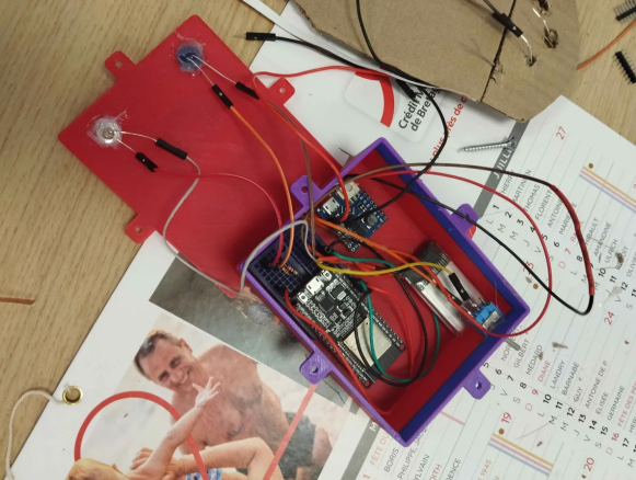 DETECTEUR EMF CHASSE DE FANTOME image 2026-02-06 154016881.png