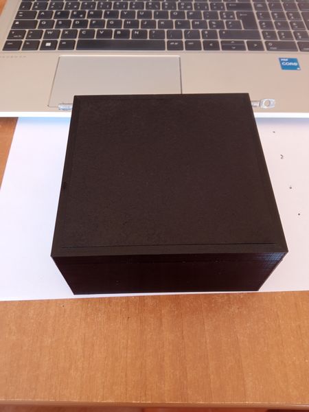 Fichier:Cube LED 4x4x4 IMG 20250620 132317.jpg