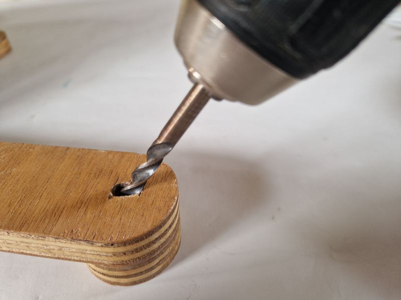 Fabriquer une base de lancement pour des fus es eau 20-per age en biais.jpg