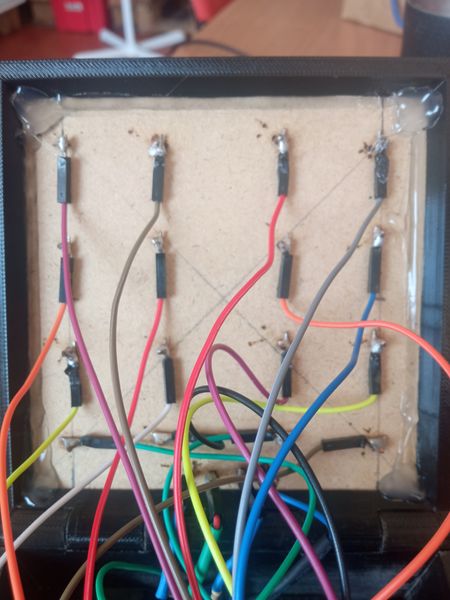 Fichier:Cube LED 4x4x4 IMG 20250623 144048.jpg