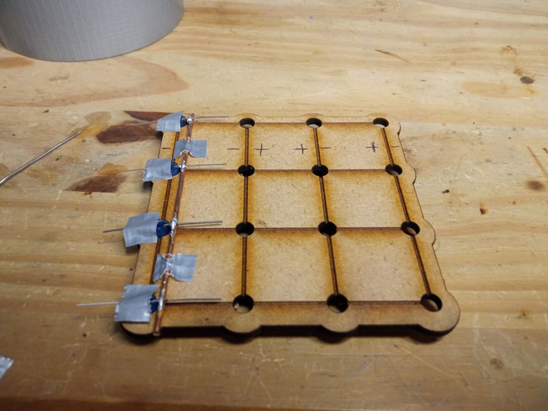 Fichier:Cube LED 4x4x4 IMG 20250616 111630.jpg