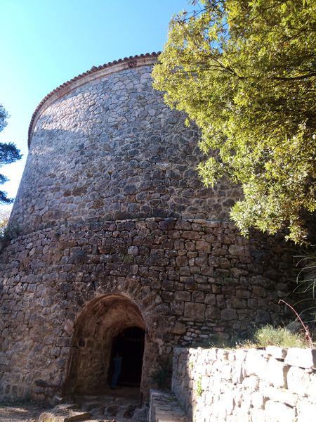 Fichier:Les glaci res de la Sainte-Baume - conserver la glace au coeur de l t Photo glaci re Pivaut.jpg