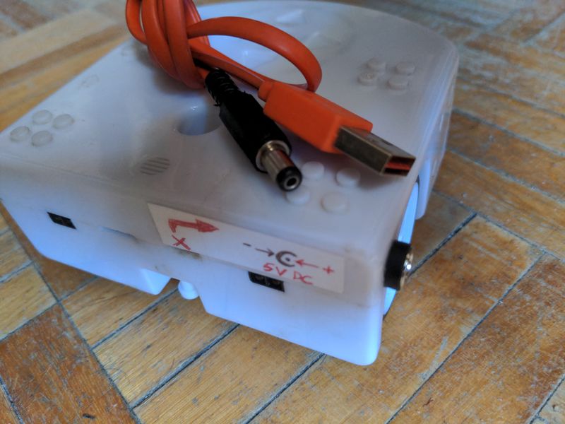 Rempla connecteur USB par DC classique - Thymio 3.jpg