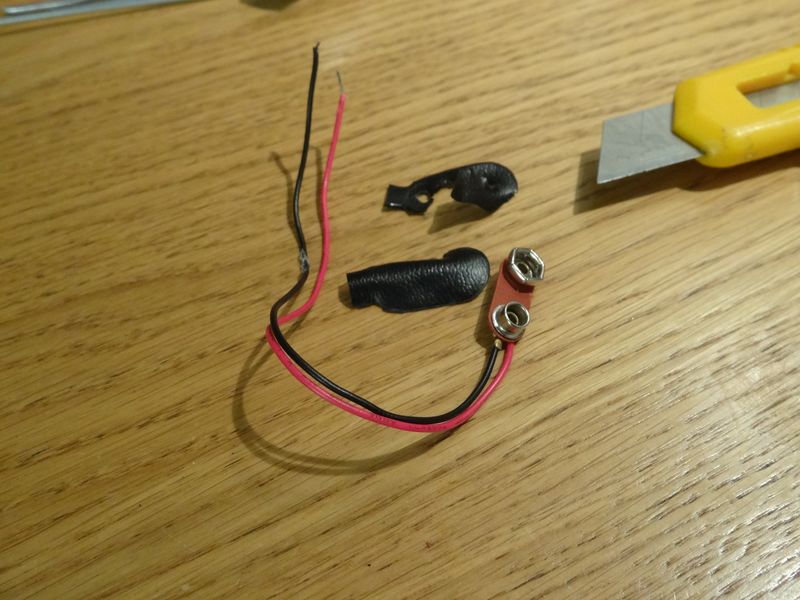 Fabriquer un sapin clignotant 2512 sapin cligno06.JPG