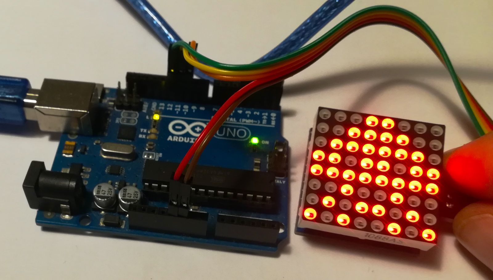 Afficher des pictos sur une matrice de led 8X8 — Wikidebrouillard